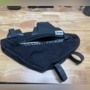 Road Runner Bags Wedge Half Frame Bicycle Bag